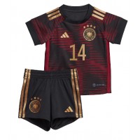 Billiga Tyskland Jamal Musiala #14 Barnkläder Borta fotbollskläder till baby VM 2022 Kortärmad (+ Korta byxor)